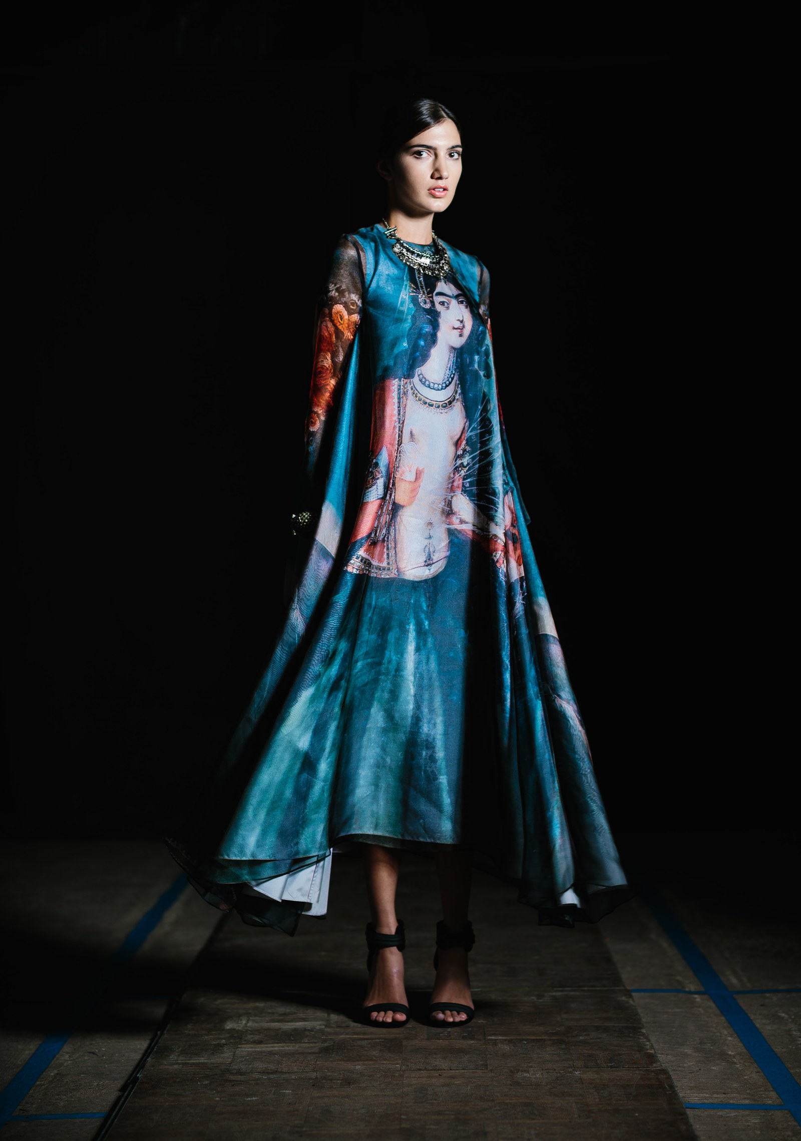 Nabil Nayal — Autumn / Winter 2015. Blue printed dress.