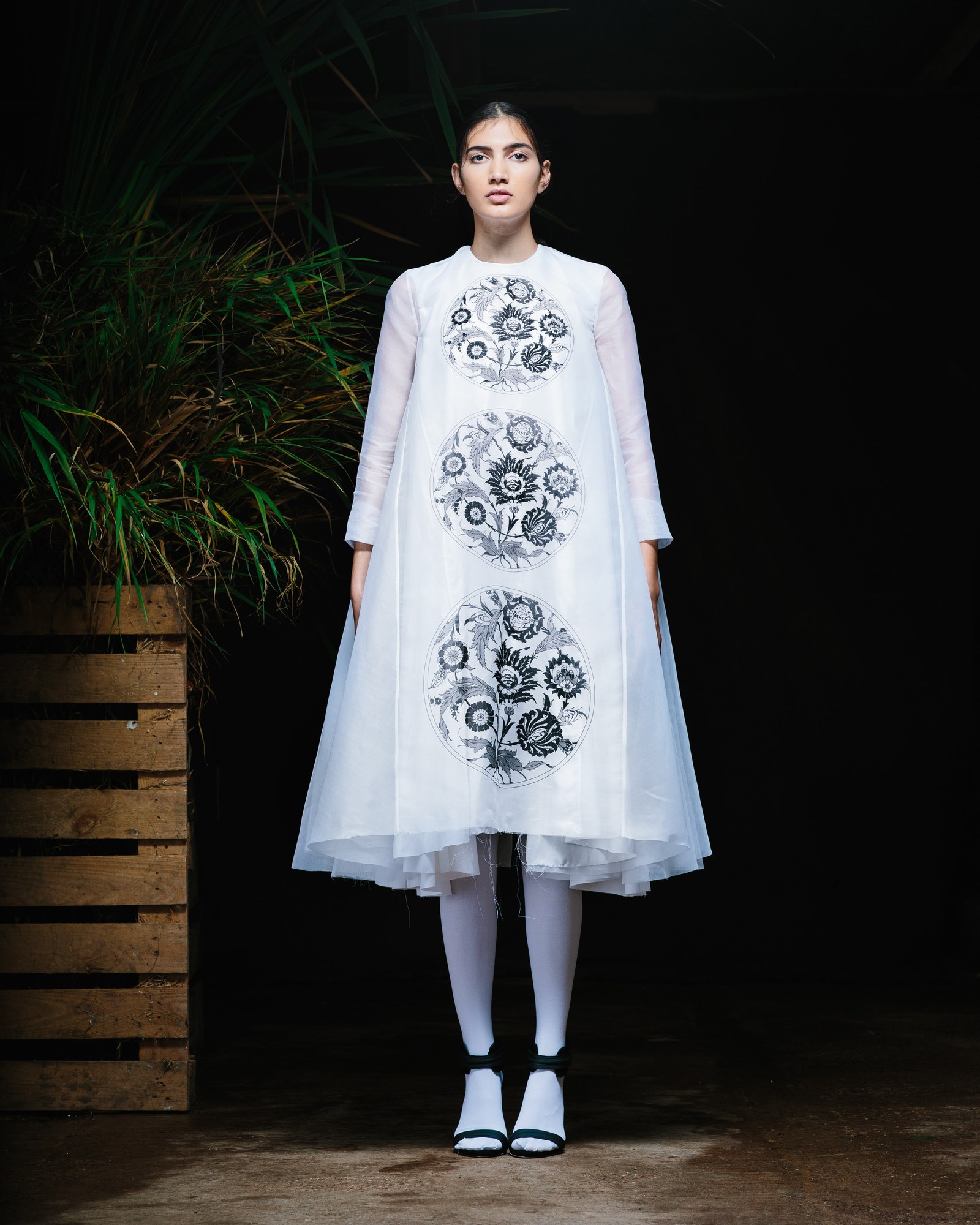 Nabil Nayal — Spring / Summer 2015. White printed dress. Alternate view.