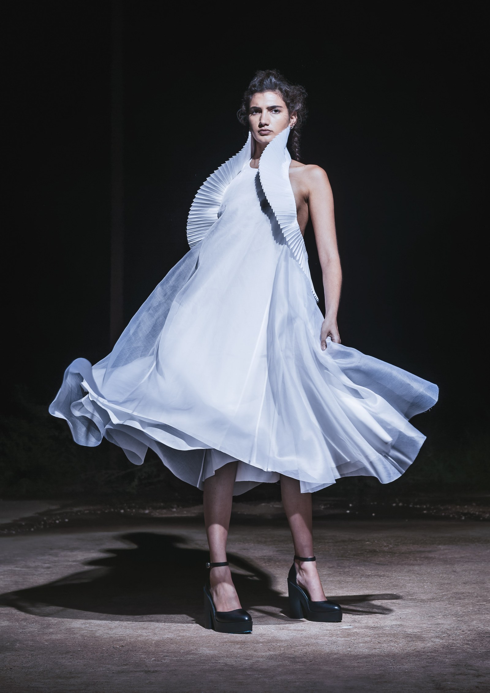 Nabil Nayal — Spring / Summer 2016. White volume in motion.